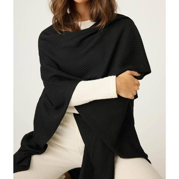 NEW PJ SALVAGE jet set luxe rib wrap in black001